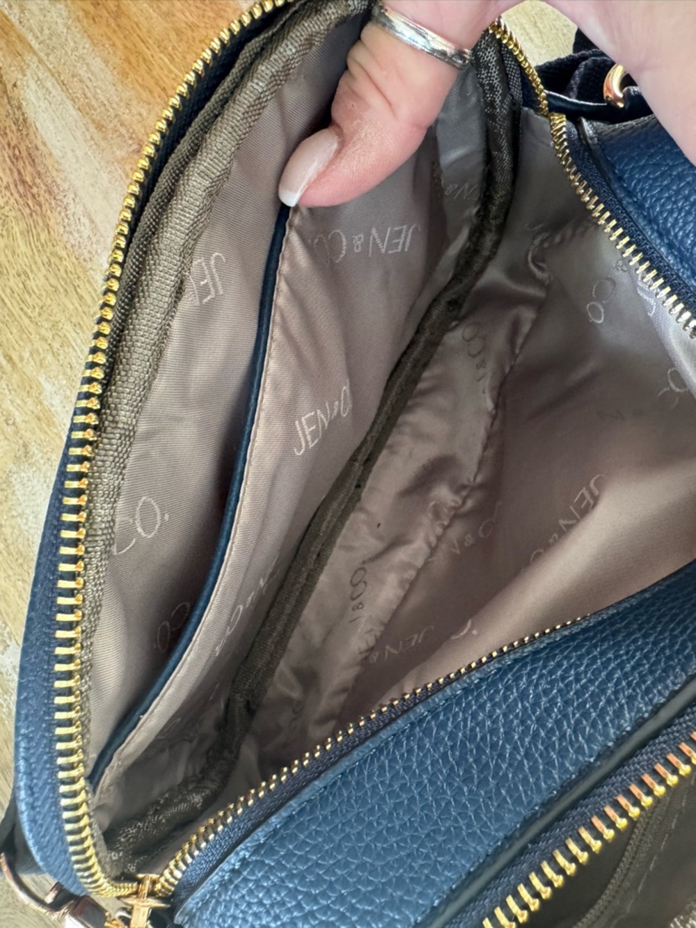 SOLD! SOLD! Jen & Co Sky Dual Zip Crossbody w/ Slip Pocket - Picture 7 of 8